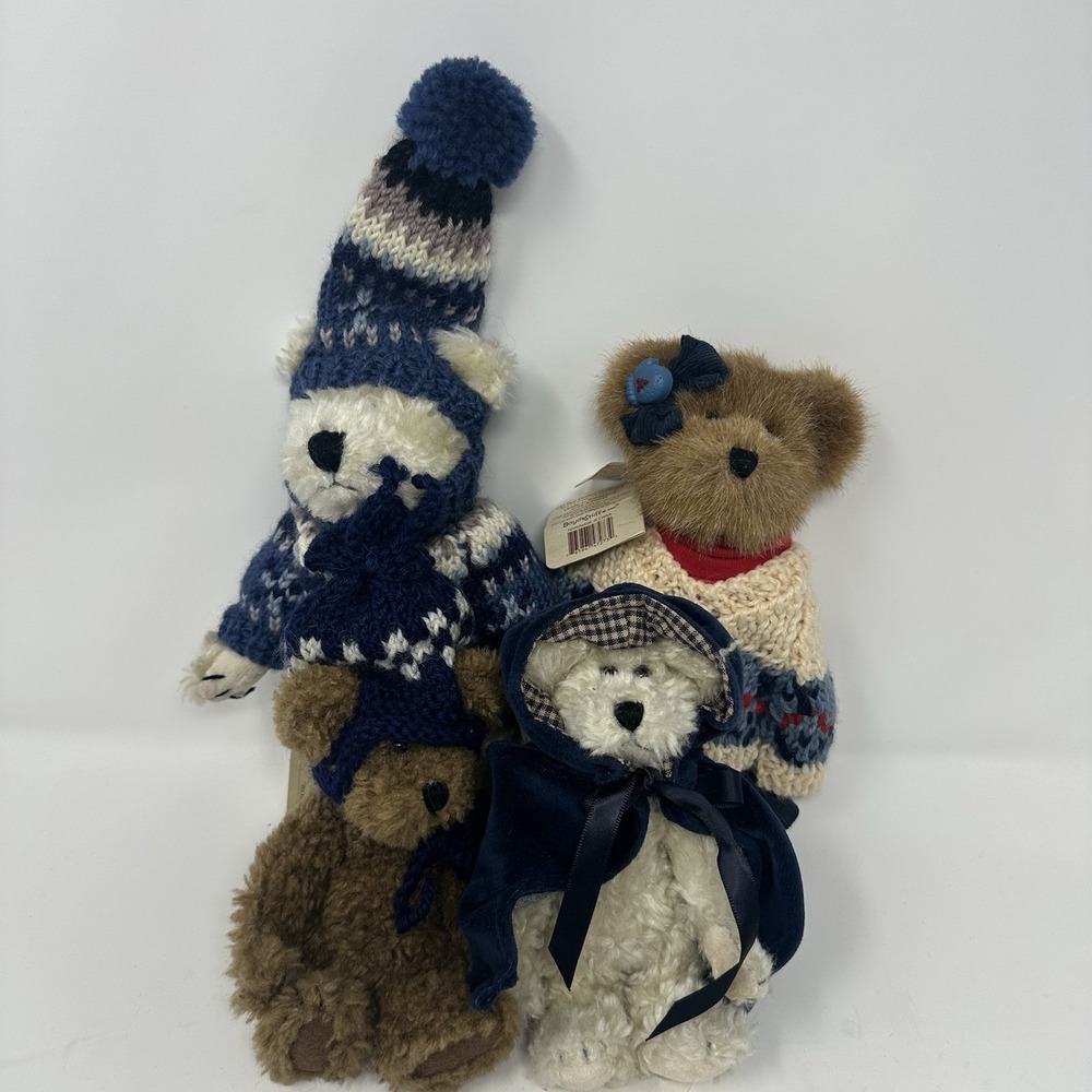 Boyds Bears Collection Lot of 4 Christmas Sweater Velvet Cape Plush With Tags